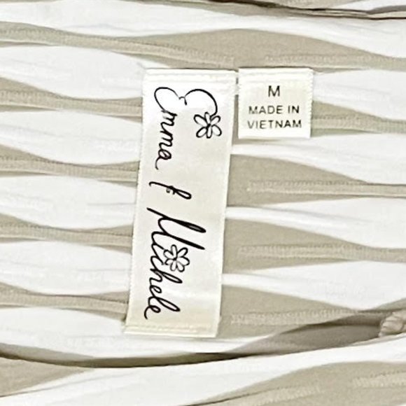 Emma & Michele Medium White and Beige Textured 3/4 Sleeve Boatneck Dress - Picture 4 of 7